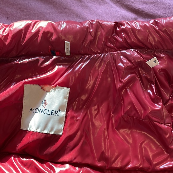 Authentic women Moncler vest - Picture 3 of 6